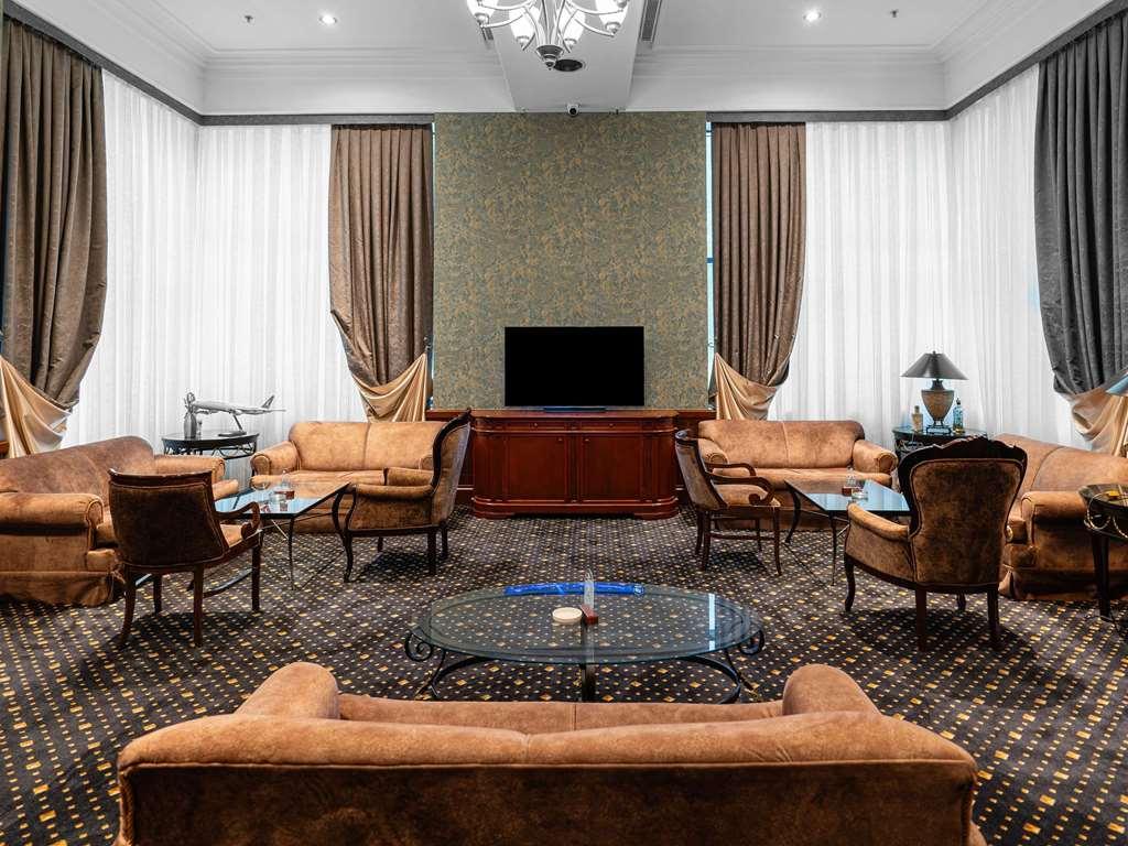 Moevenpick Hotel Tasjkent Restaurant bilde