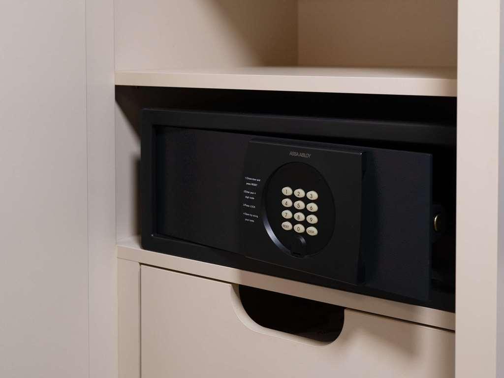 Moevenpick Hotel Tasjkent Rom bilde
