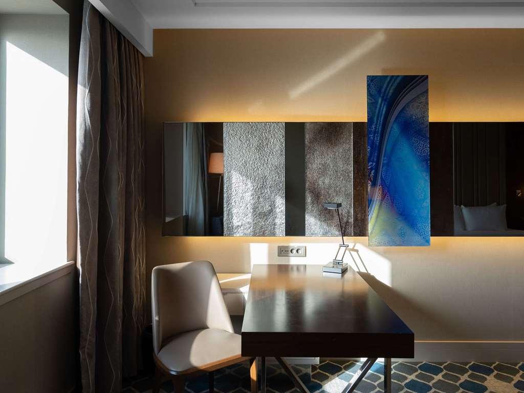 Moevenpick Hotel Tasjkent Rom bilde